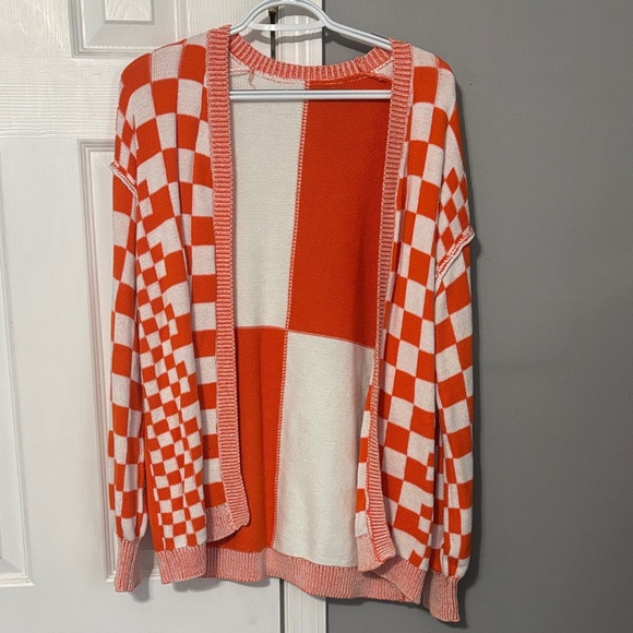 Sweaters - Checkerboard Open-Front Cardigan in Coral & White